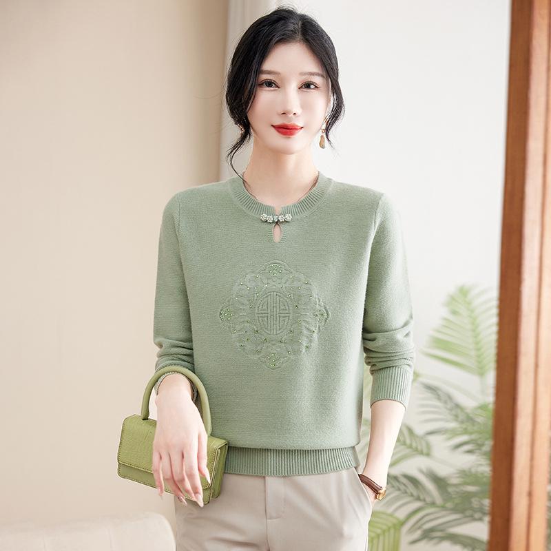 Chic Autumn Knit Sweater for Middle-Aged Women - Round Neck, Long Sleeve, Lightweight Base Layer