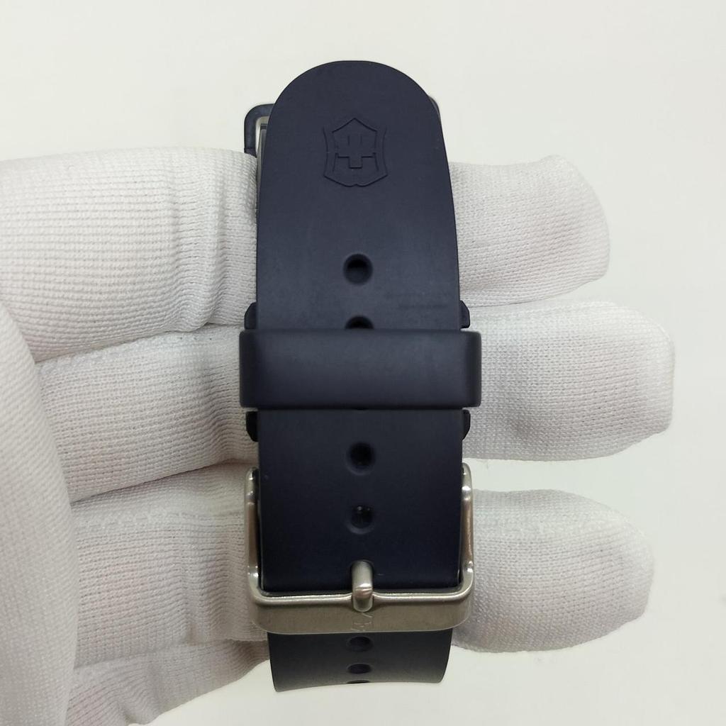 Used VICTORINOX Quartz 241688