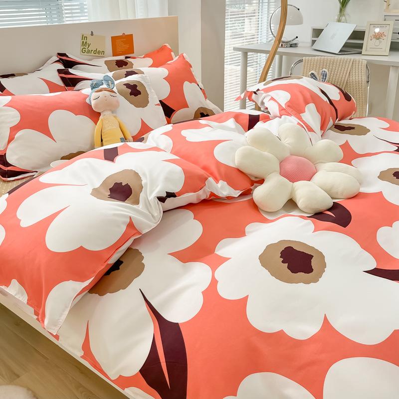 Silný kartáčovaný čtyřsezónní tištěný malý čerstvý čtyřdílný set a třídílný set ložního povlečení povlak na přikrývku