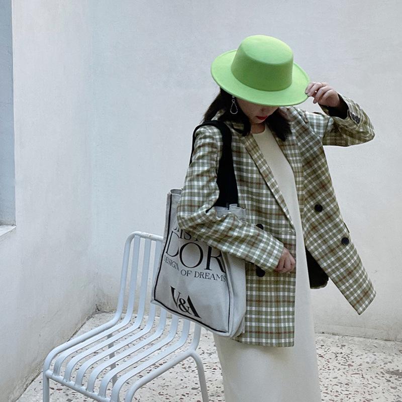 Flat top woolen hat women autumn and winter French retro casual wide brim Internet celebrity new British celebrity top hat