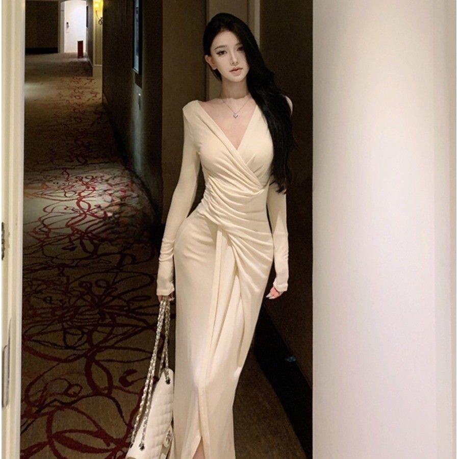 Women s Elegant V-Neck Long-Sleeved Bodycon Dress with Cinched Waist and Slit – Stunning Formal Wear. Extra Large