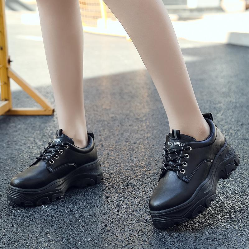 New spring breathable sports thick-bottomed muffin increases height in summer 35