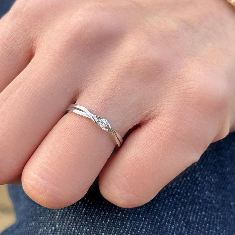 Ost [Set] Ost Simple Wave Couple Ring Set (Orm3A603Qw/Orw3A603Qw)