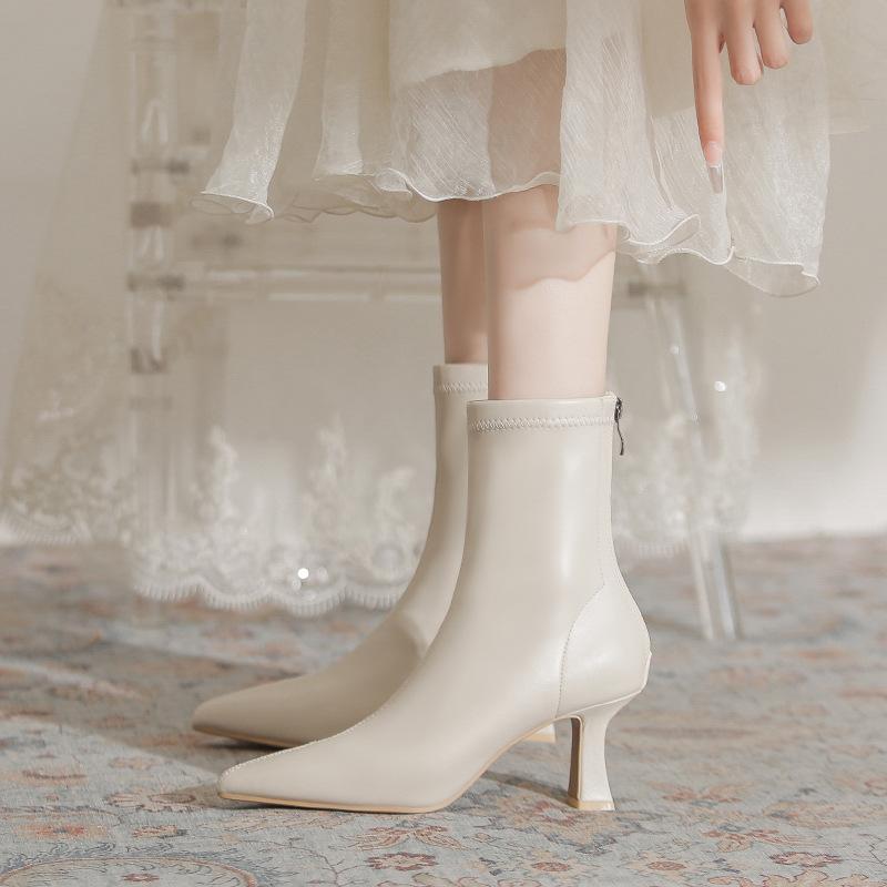 Dünner Absatz kurze Stiefel Damen neu Herbst und Winter 2025 spitz zulaufend Temperament schlicht einfarbig Reißverschluss hinten mittelhohe Stiefel machen nicht müde