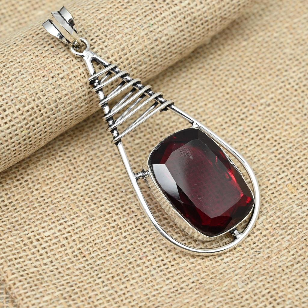 Red Garnet Gemstone 925 Sterling Silver Handmade Jewelry Fancy Design Pendant