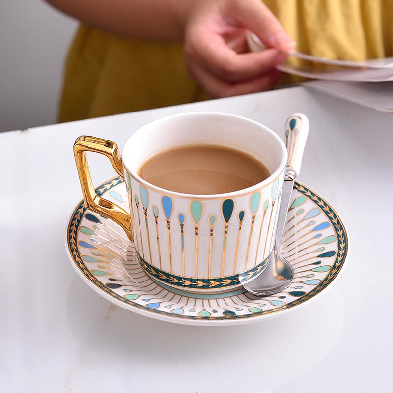 European Style Gilded Ceramic Coffee Cup with Dish Office Light Luxury Ceramic Mug Afternoon Tea Cups Household Drinkware