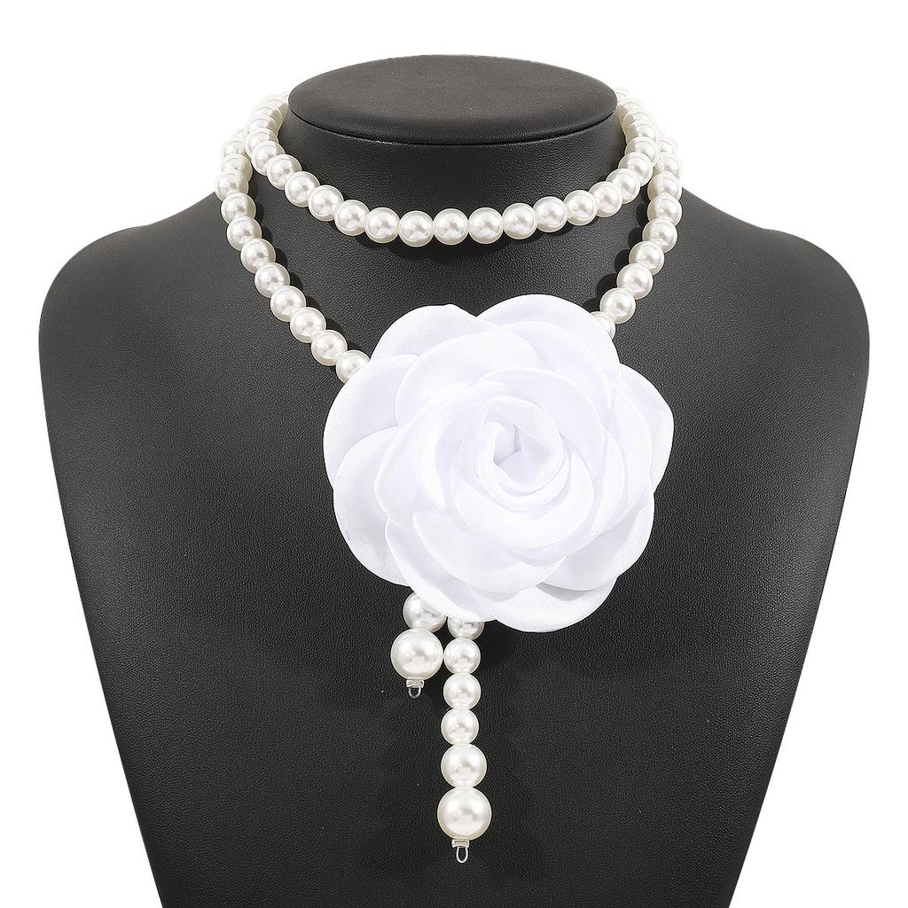 New French Retro Baroque Rose Flower Choker Collarbone Neck Chain Socialite Xiaoxiang Pearl Chain