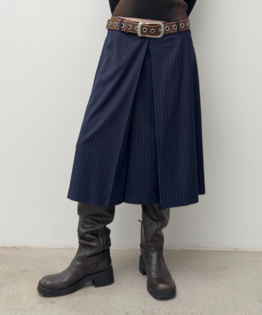 Daiaegeuneol Low Rise Midi Skirt (Navy)