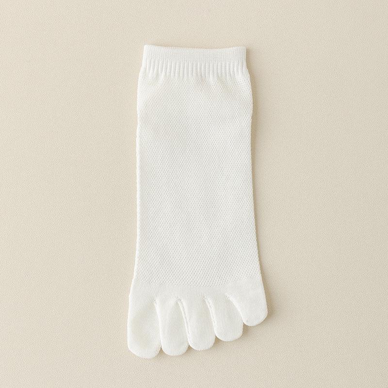 Men's Antibacterial Cotton Split-Toe Socks - Breathable, Sweat-Absorbing Five-Finger Socks for Spring/Summer.