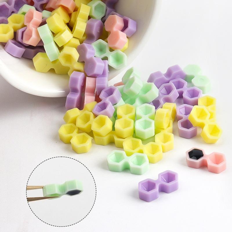 200Pcs Eyelash Extension Glue Cup, Diamond Cone Shaped Glue Cup, Delay Cup, Two-Hole Auxiliary Tool for Eyelash Extension