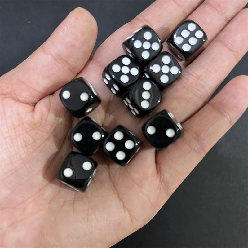 Mini Set de Dés Transparent Clair 12 mm - 16 Couleurs Petite Taille Pour Jeux de Société et JDR