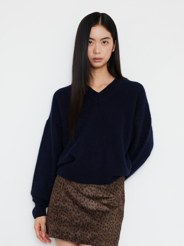 Kelidu Premium Raccoon V-Neck Knit Navy
