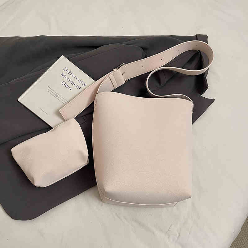 

Casual Wide Shoulder Strap Crossbody Bag Women Fashi Versatile Single Shoulder Bags Large Capacity Commuter Bucket Handbags (30cm<Max Length<50cm) розовый