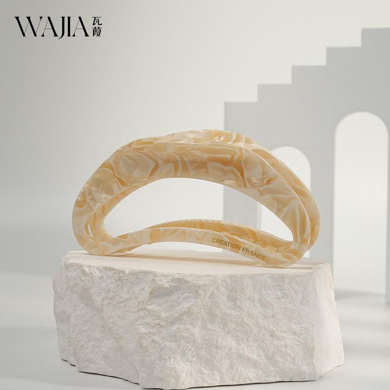 WJia Acetate France Hollow Moon Large Hair Clip - Textured High-End Shark Clip for Women