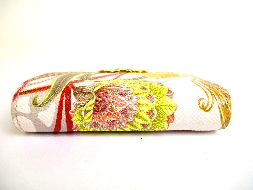 Authentic Salvatore Ferragamo Gancini Flower Motif Leather Bifold Wallet #b132  Open box