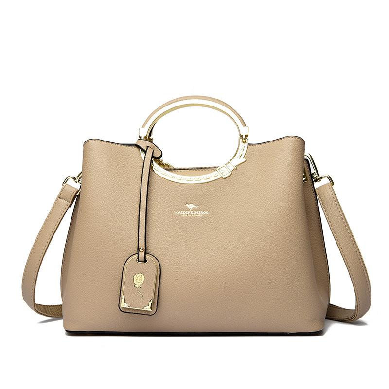 This Elegant and Sophisticated Handbag Is A Soft Leather Single-shoulder Crossbody Bag