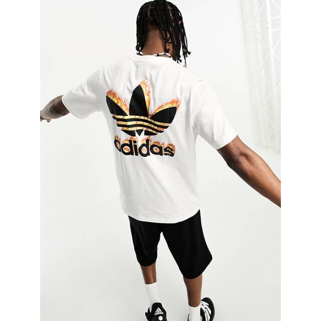 

Белая футболка с трилистником и графическим принтом adidas Originals
