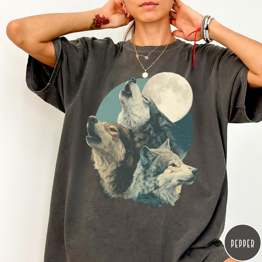 Vintage Wölfe heulen den Mond an Comfort Colors T-Shirt
