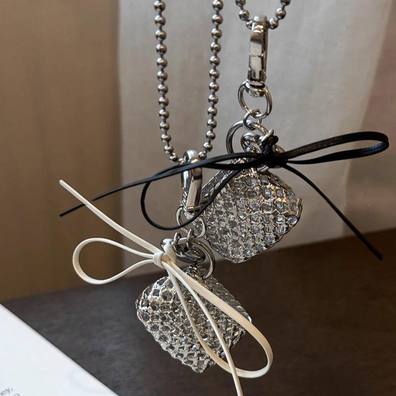Woven Leather Bow Love Bag Necklace Fashion Personality Collarbone Chain Niche Jewelry Women's High Sense