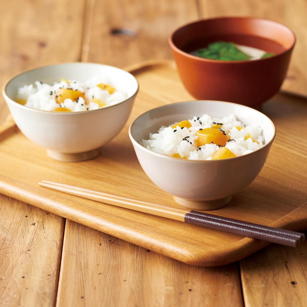 aito Seisakusho Rice Bowls of 10cm Diameter Includes 2 Pairs of Chopsticks Microwave and Dishwasher Safe Mino Ware Made in Japan Item 113528 "Amane"