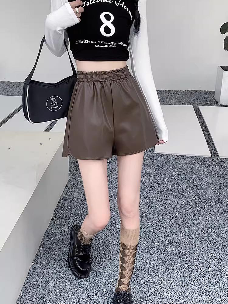 Women's PU Leather Bootcut A-Line Shorts, High-Waist Slimming, Wide Leg, Autumn/Winter 2023 Casual Wear.