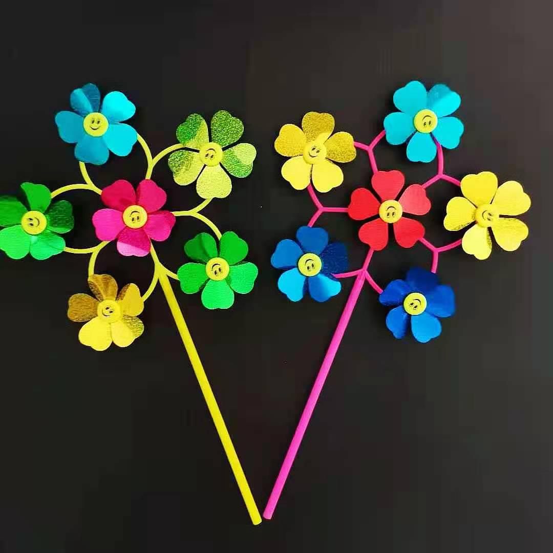 

Красочная светящаяся шестиколесная вертушка - детский уличный фестивальный подарок и игрушка