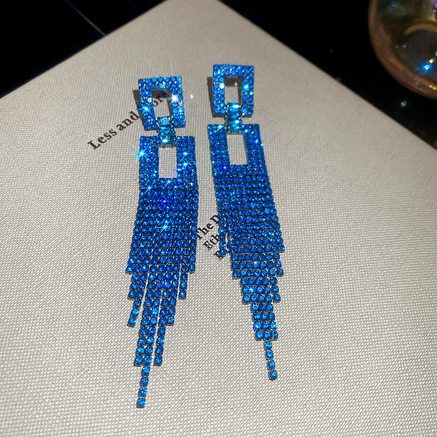 Silver Needle French Court Style Blue Flower Zircon Earrings Light Luxury High-end Stud Earrings Exquisite Niche Earrings