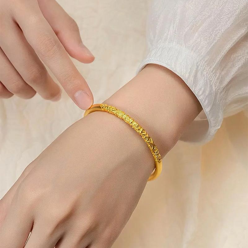 New in new in retro relief design bangles Chinese style rolled grass texture frosted bracelet for women jewelry