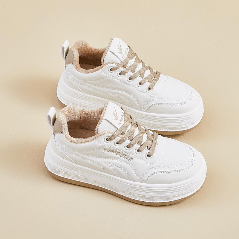 2025 Winter Plush White Shoes New Korean Edition Ins Female Students Thick Bottom Sports Board Shoes Casual Shoes