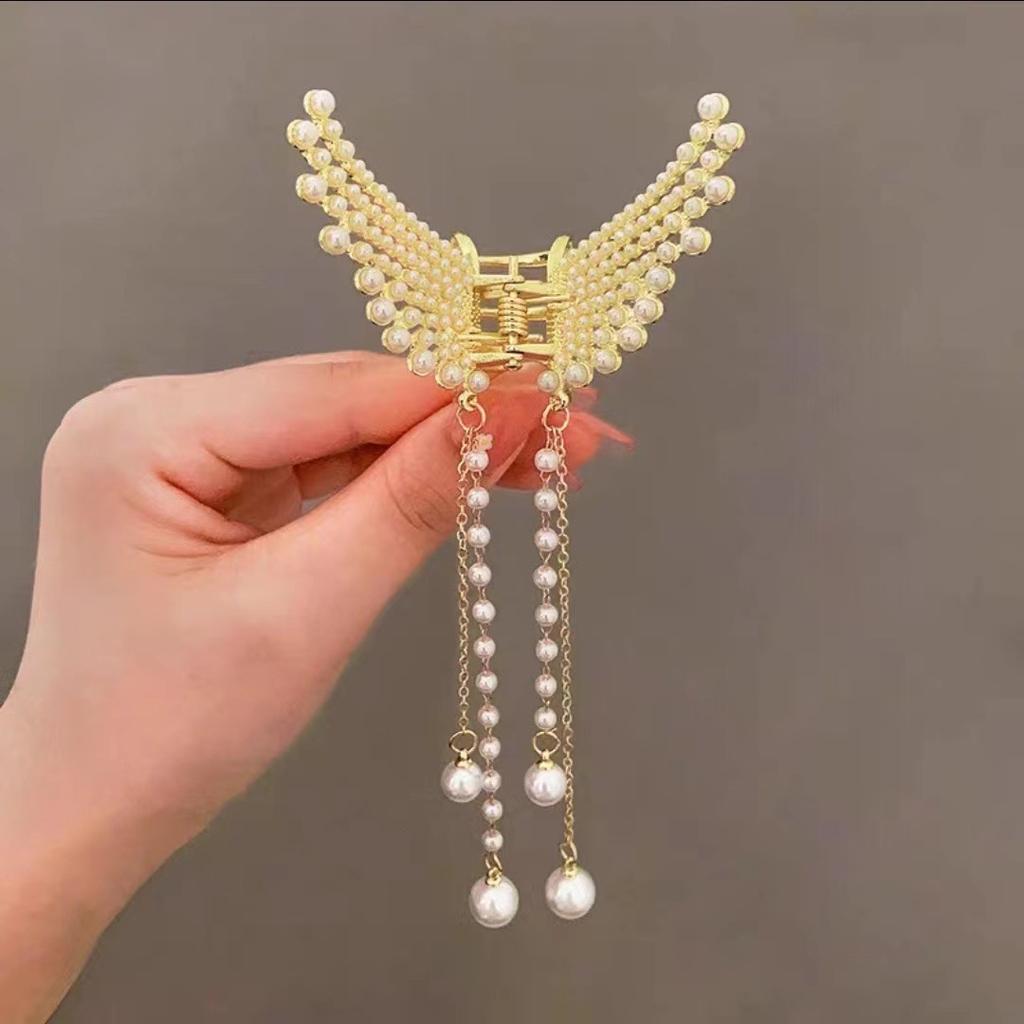 Glitter Shark Grip Clips Korean Style Sweety Romantic Hair Claws Butterfly Shape Girls Pearl Tassel Metal Jewelry Hair Accessory