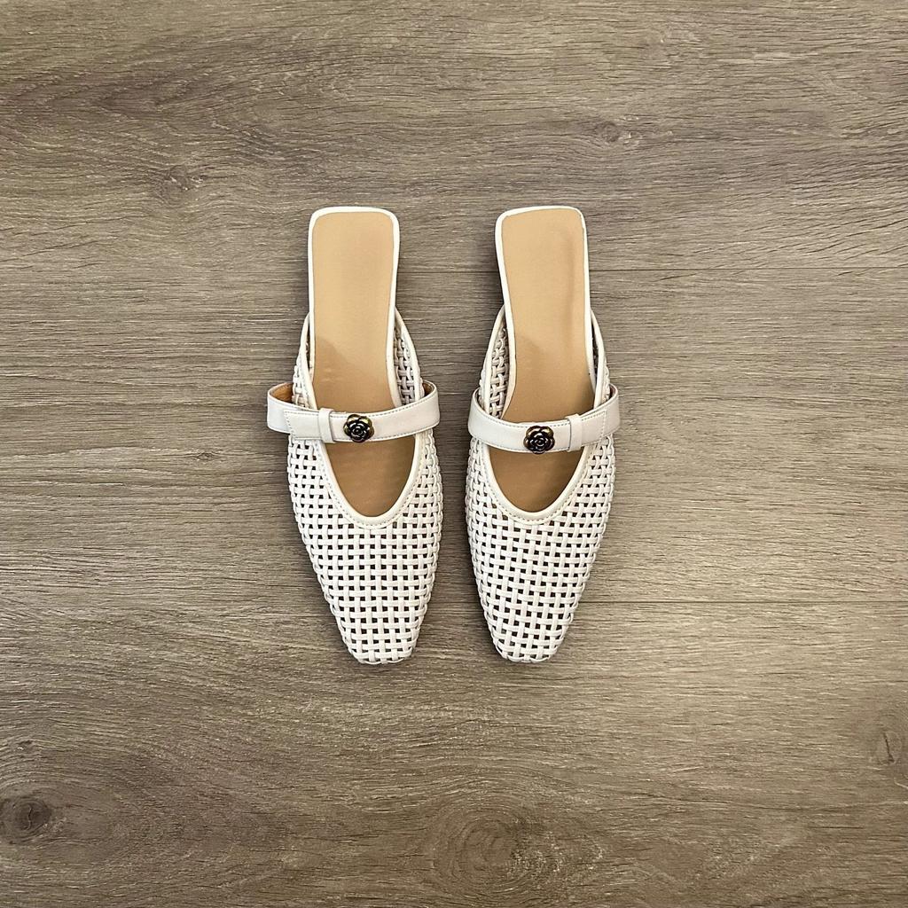Niche Woven Sandals One-button Hollow Bag Head Sandals Commuting Fashion One-pedal Slippers