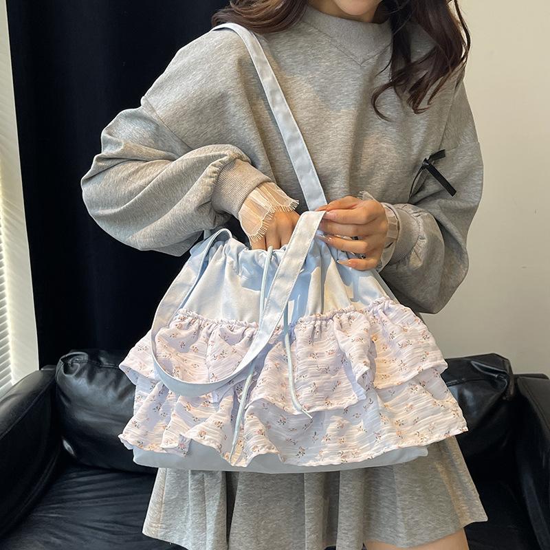 Summer Niche Fresh and Sweet Fashion Niche Women 2025 New Fashion Foreign Style Large Capacity Commuter Tote Bag