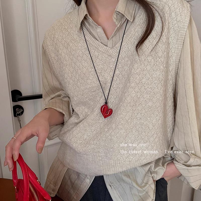 Love Pendant Necklace, Long Style Sweater Chain, Women's Accessory, Collar Chain, Neck Chain, Jewelry