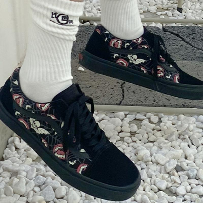 Vans Unisex Old Skool Glow Frights Halloween Black Red VN0A5KRF8MG