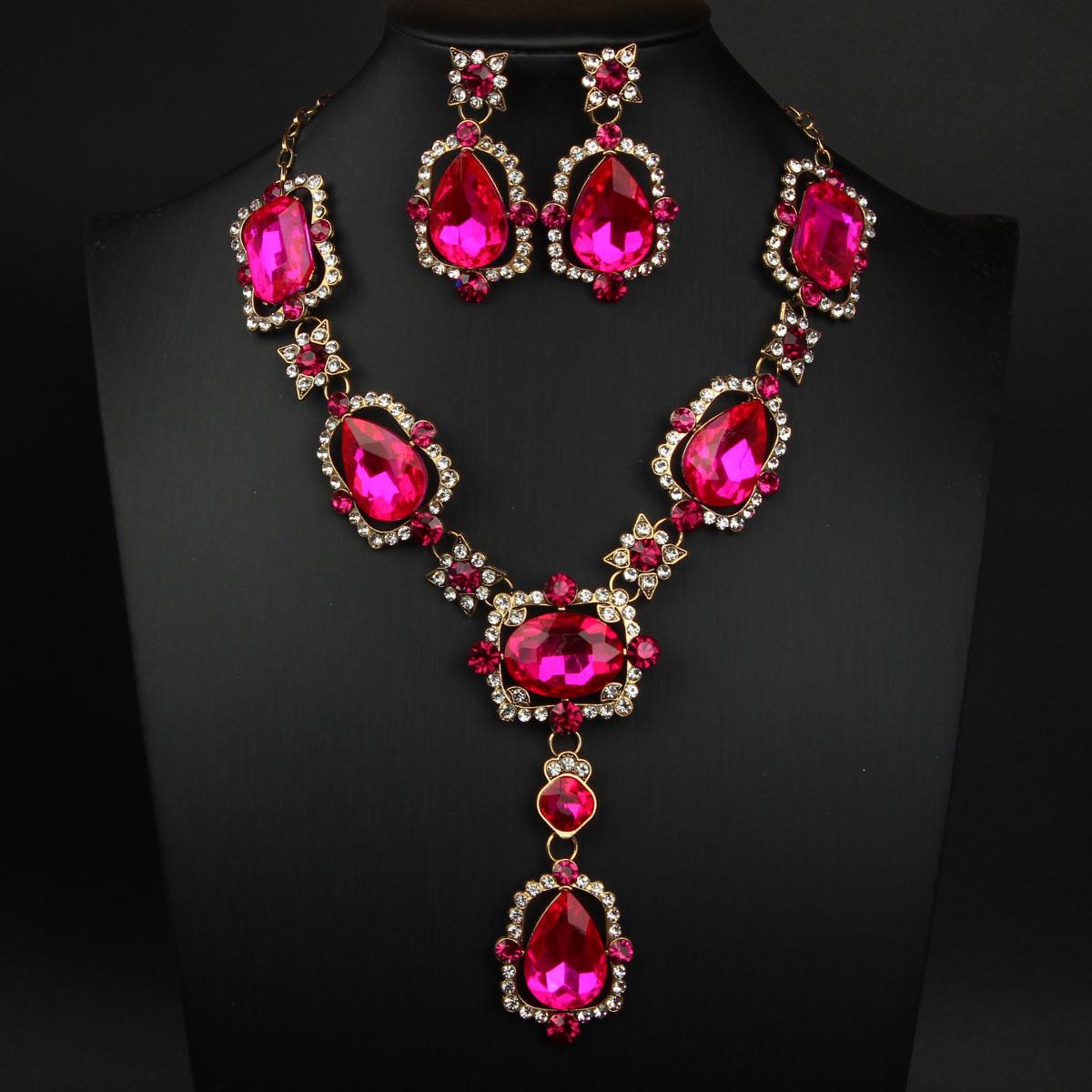 

European and American Exaggerated Retro Big Glass Crystal Necklace Earrings Set Women s Personality Accessories 2026 45CM розы красного