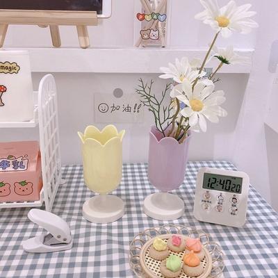 INS Plastic Pen Holder Tulips Shape Desktop Organizer Makeup Brush Holder Storage Tank Cup Gift