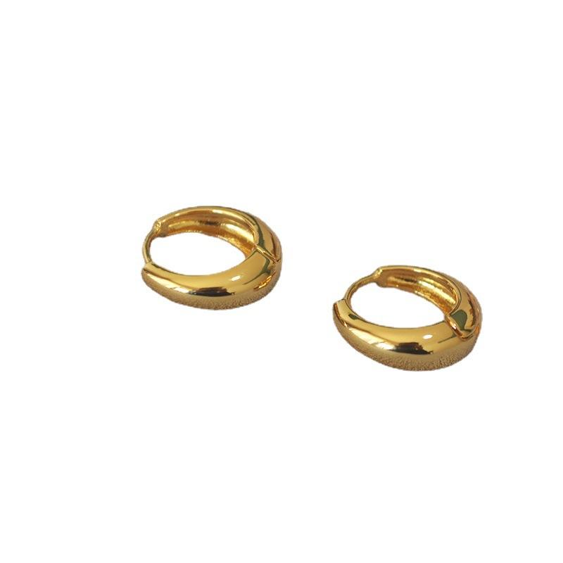 Koreanische Version von Messing vergoldet Kalter Wind Schlicht, klein und exquisit Täglicher Pendelverkehr Temperament Ohrbügel Ohrringe Ohrringe Damengeschenke