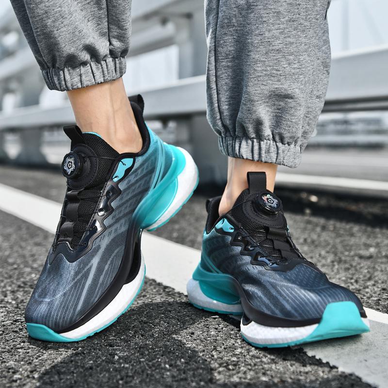 Onemix  New Men Sneakers Breathable Mesh Comfort Running Shoes Men Damping Sports Shoes Men Outdoor Walking Shoes Men