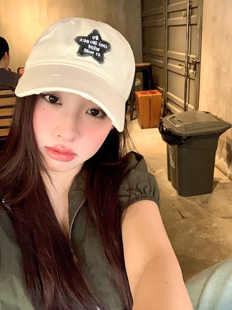 Fashionable Cap Duckbill With Embroidered Star Comfortable And Sun Protective