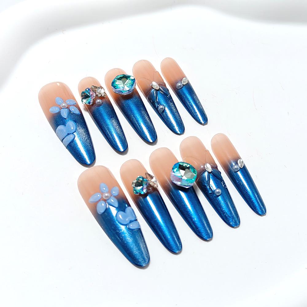 

Luxury Rhinestone Blue Gradient Floral Press-on Nails Medium