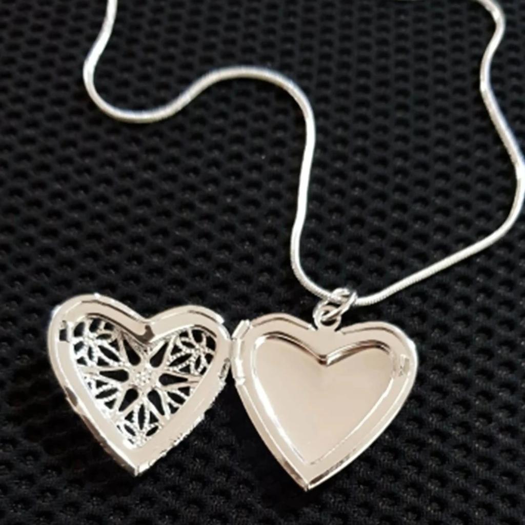 Copper Po Frame Pendant Necklace  Snake Chain For Woman Charm Wedding Fashion Jewelry