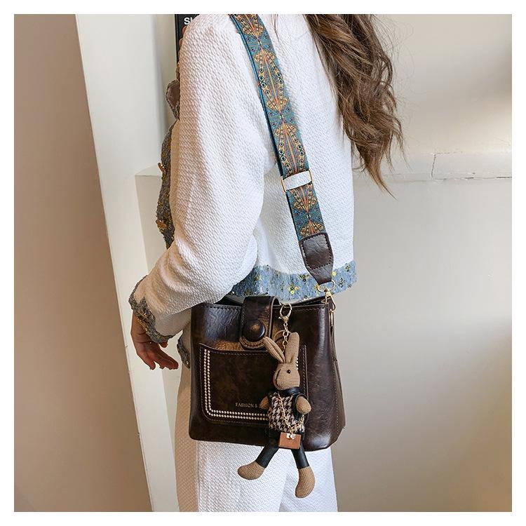 Women's Vintage Korean Wide Strap Bucket Messenger Bag CLE