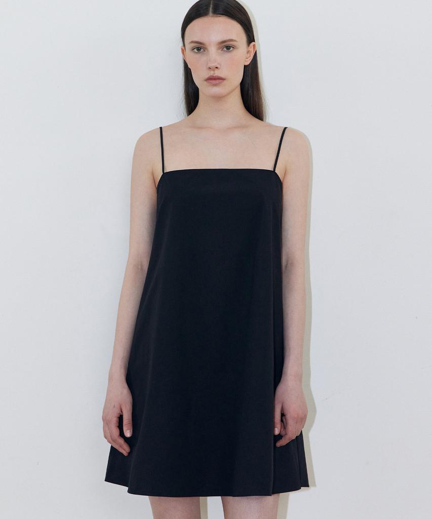 Lady Volume Jane Dress (Black)