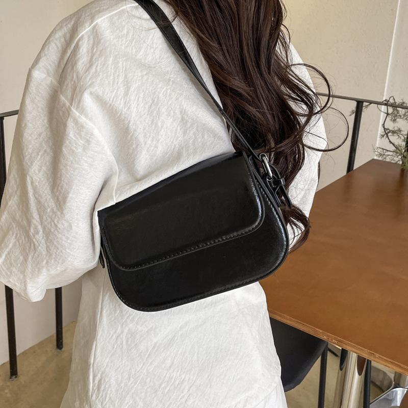 Small square bag women's bag 2025 new trendy fashion versatile daily simple niche single shoulder armpit bag messenger bag