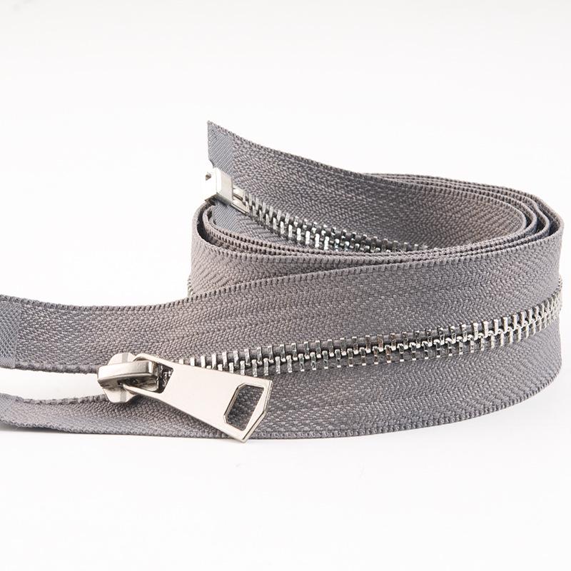 No. 5 Double Open End Metal Zipper for Down Jackets with Plastic Teeth and Sun Protection