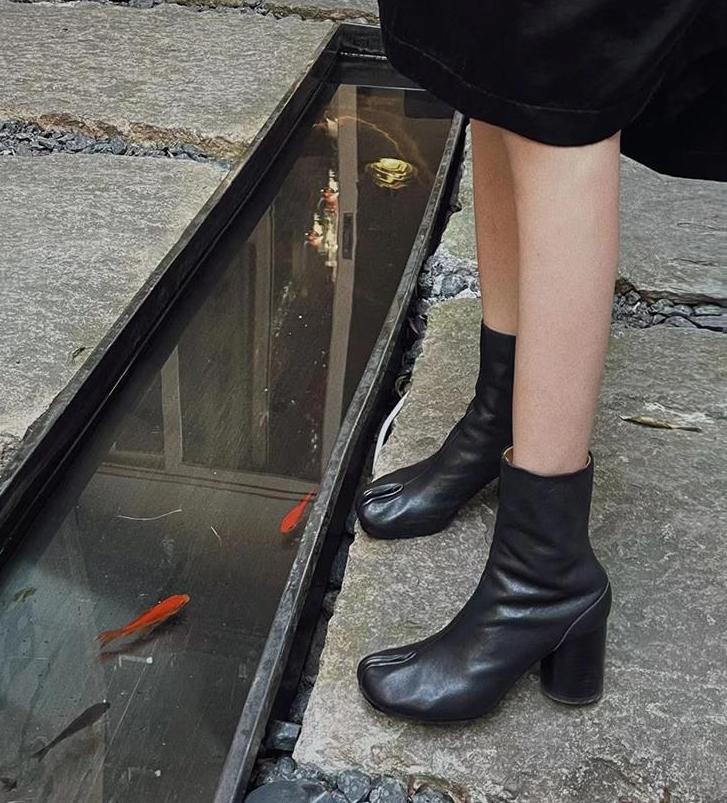 Luxury Brand Designer Tabi Split-toe Ankle Boots Women Genuine Leather Chunky High Heel Short Boots 2025 Spring Autumn Shoes