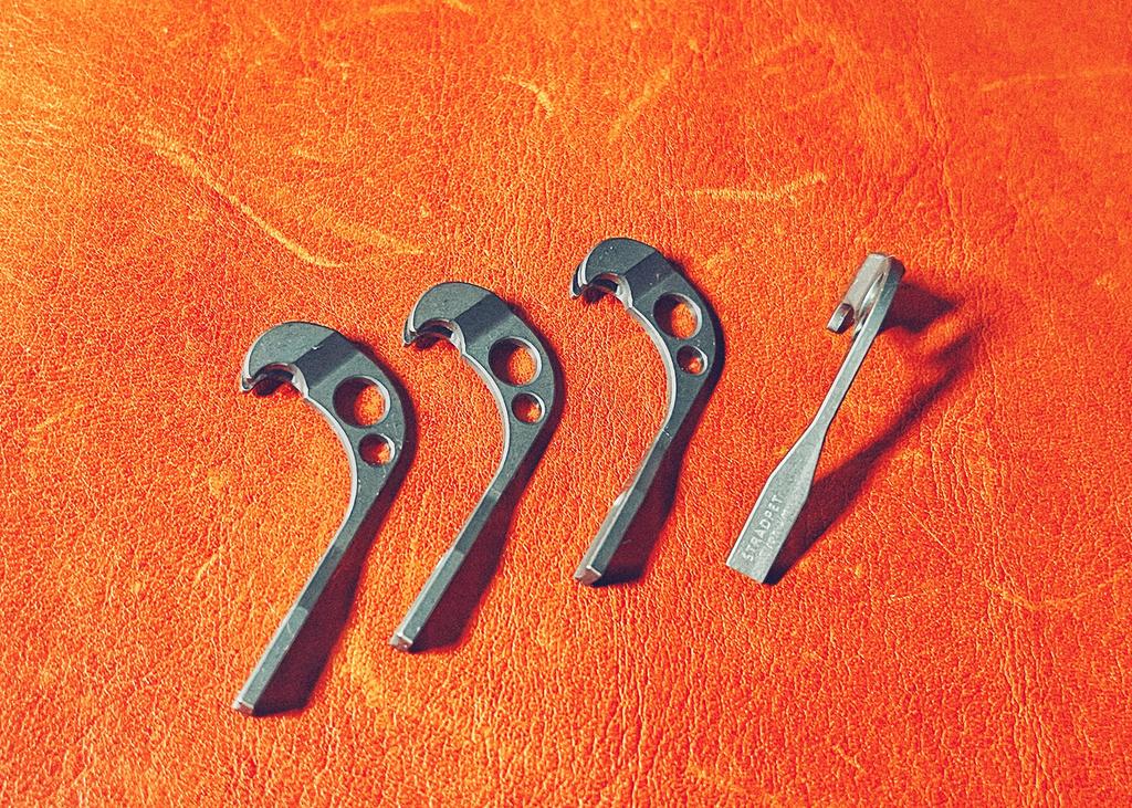 Titanium Cello Fine Tuner Titanium Alloy Cello String Fine Tuner Adjuster [STRADPET] [STRADPET] (Screw Included, Gray)