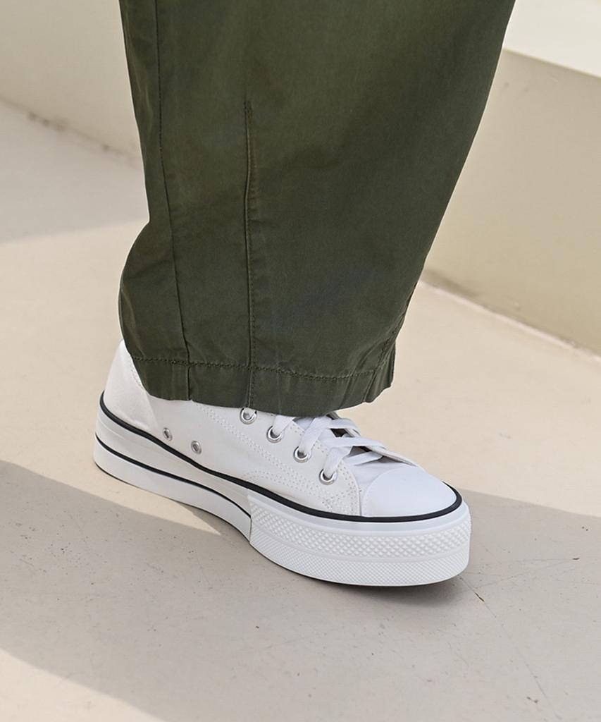 Jikeulib Elastic Waist Pintuck Flap Pocket Wide Cargo Pants