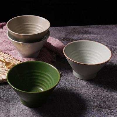 Kulatá keramická mísa Mísa na ovocný salát Talíř na večeři Dezertní misky Talíř na polévku Hotelové restaurační nádobí Mísy na rýži a nudle Jídlo