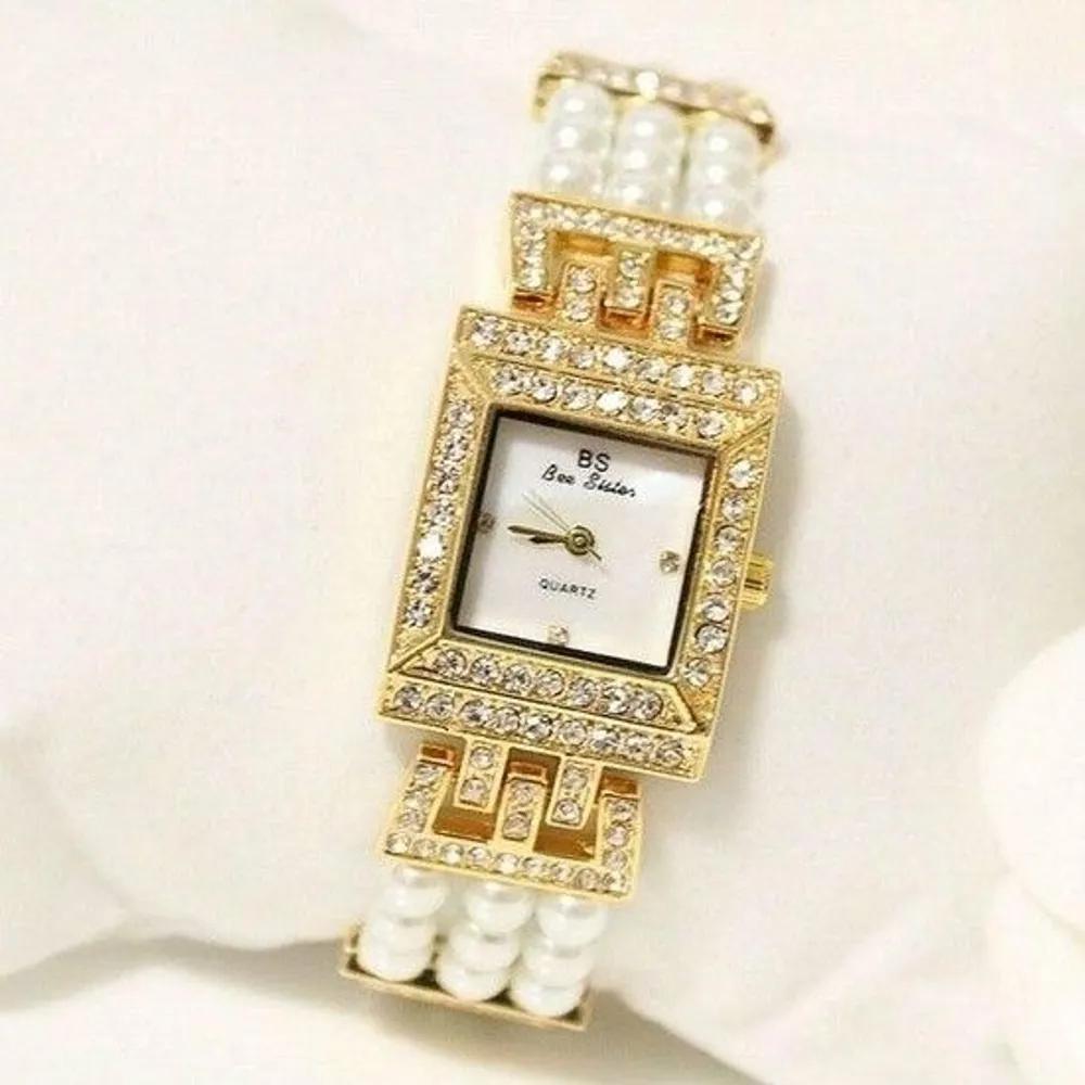 Square Cubic Line Pearl Chain Women s Watch Cubic Watch Chain Watch Watch Pretty Watch white